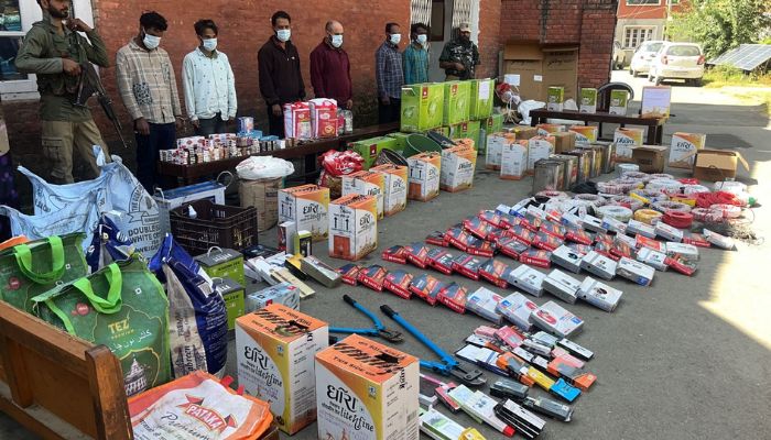 District police Kulgam busts a gang of burglars, stolen property worth 10-12 lacs recovered within 24 hours