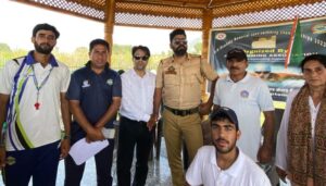 Today J&K swimming Association conducted swimming championship in the memory of it's ex General Secretary Late V K Sawhney( Patil Sir) at ForeShore Road Shalimaa